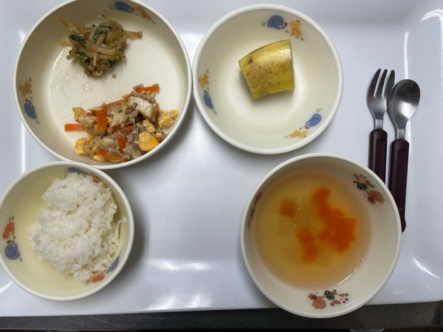 給食
