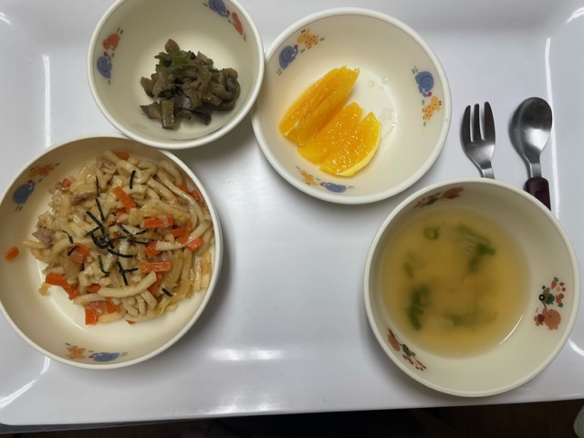 給食
